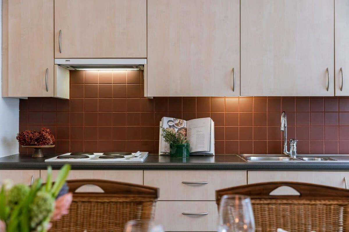 Huswell - Charming Town-House In The Center Of Bruges Villa Exteriör bild