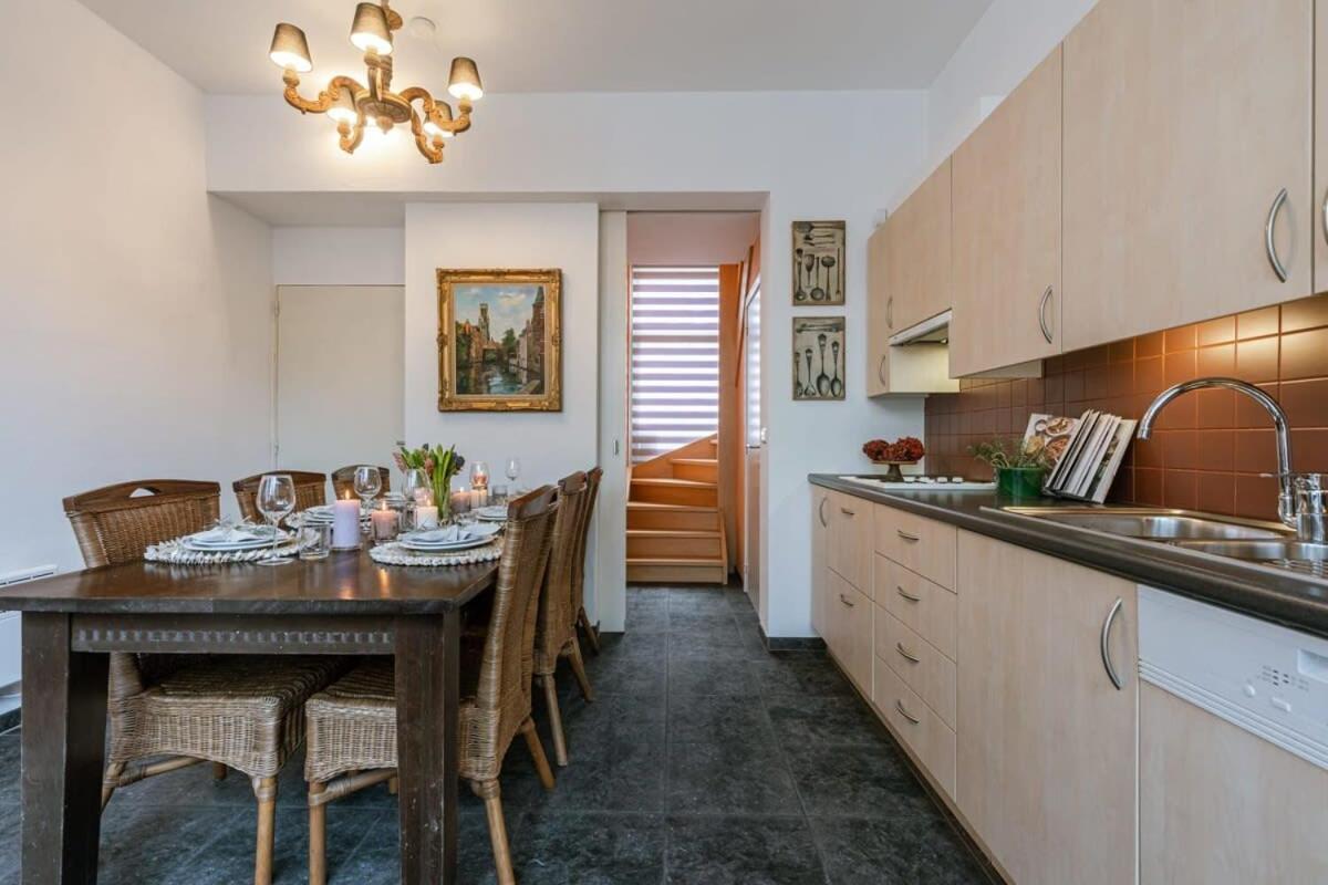Huswell - Charming Town-House In The Center Of Bruges Villa Exteriör bild